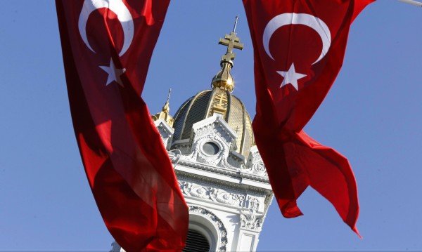 Истанбул и „Църквата на първото число”